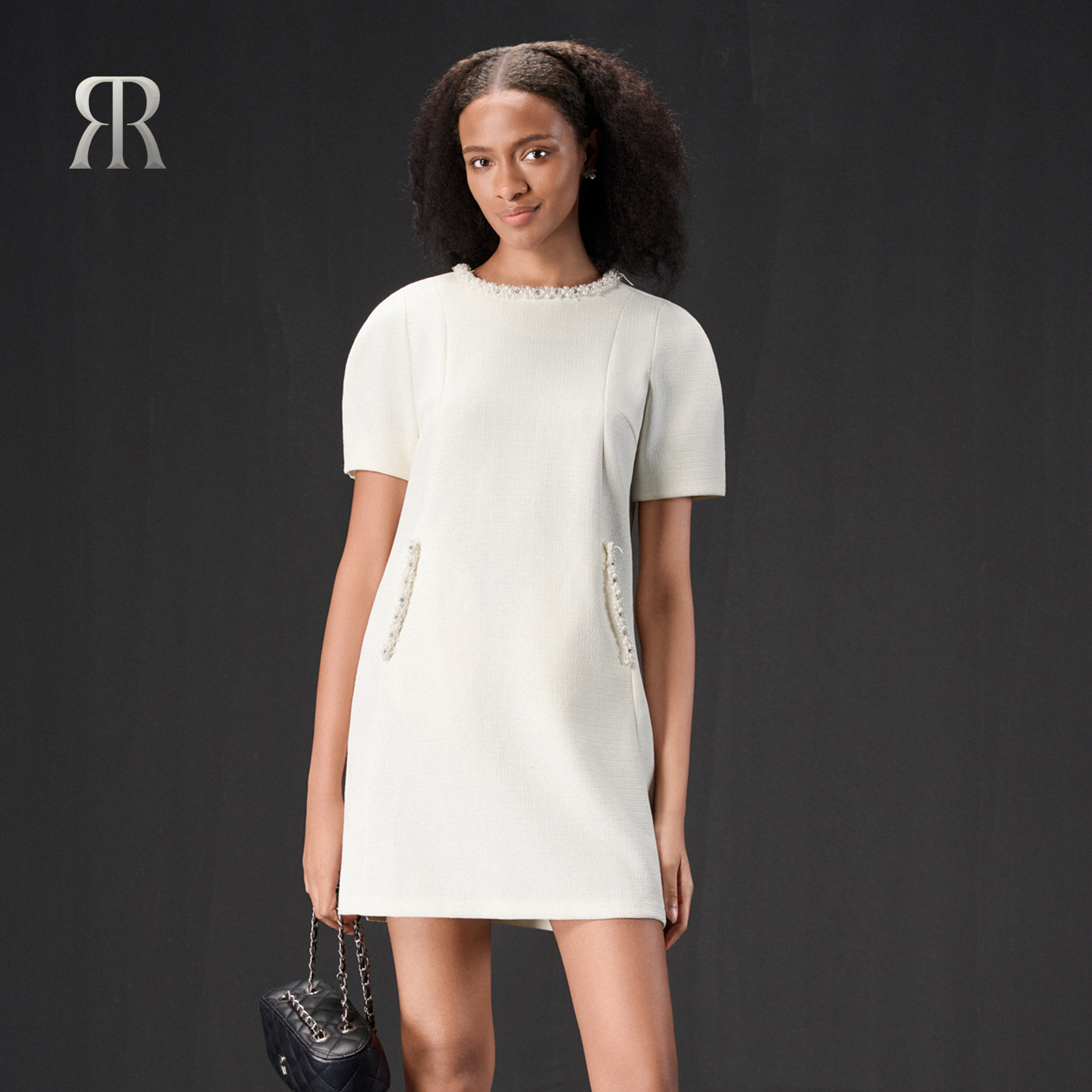 - rập - đầm cổ tròn tay ngắn đính có túi phối dây tweed - hemerald 13