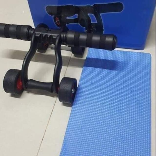 Con lăn tập cơ bụng 4 bánh cao cấp tặng kèm thảm lót