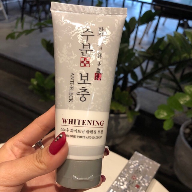 sửa rữa mặt mờ thâm nám Hàn Quốc whitening Anti Fleck