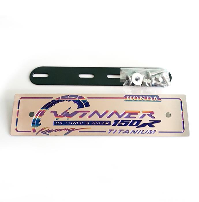 Bộ bảng tên winner titan kèm ốc inox thái ms1282