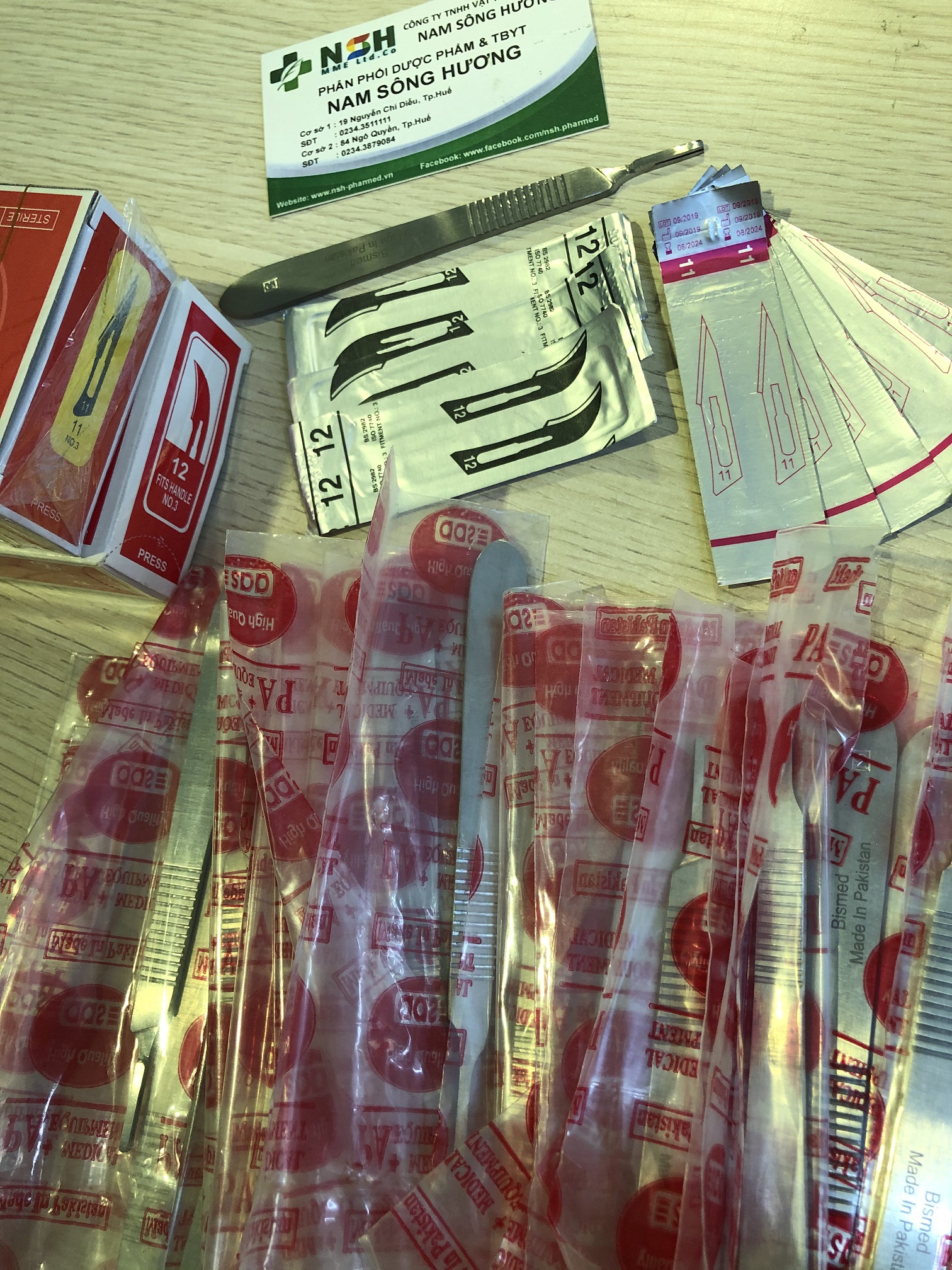 COMBO 1 CÁN DAO MỔ CÁN DAO PHẪU THUẬT SỐ 3 4 KÈM 20 LƯỠI DAO MỔ SỐ 11 HOẶC 12 HÀNG ĐẸP