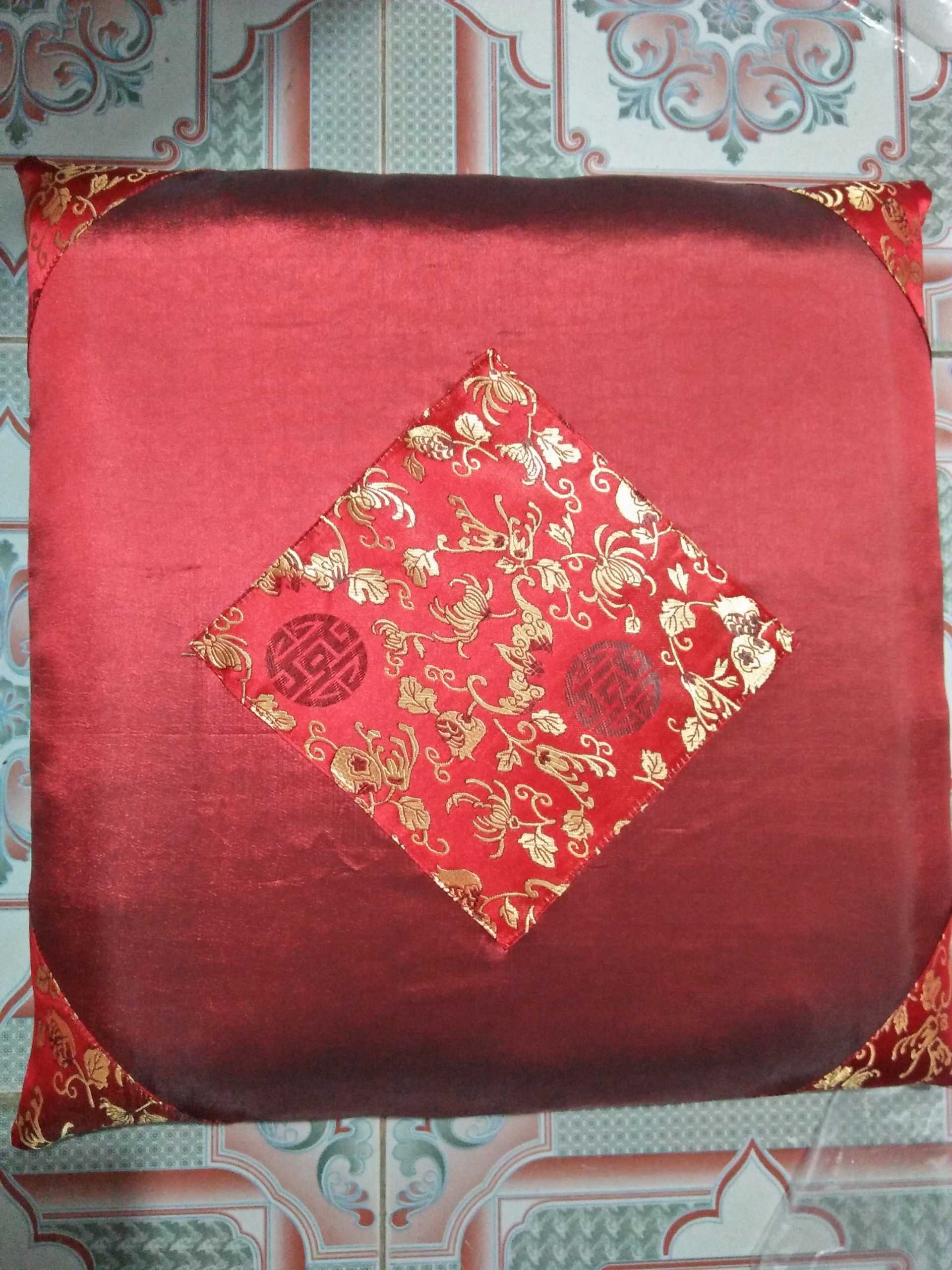 Vỏ bọc đệm ngồi bệt gối tựa 40x40 cm.