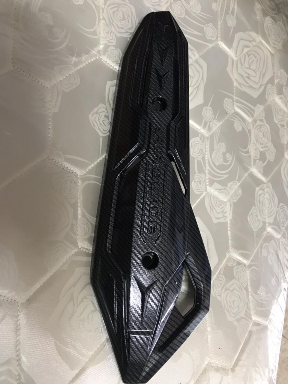 Che pô xe Air Blade 2016-2019 nhựa sơn carbon đen và crom xi