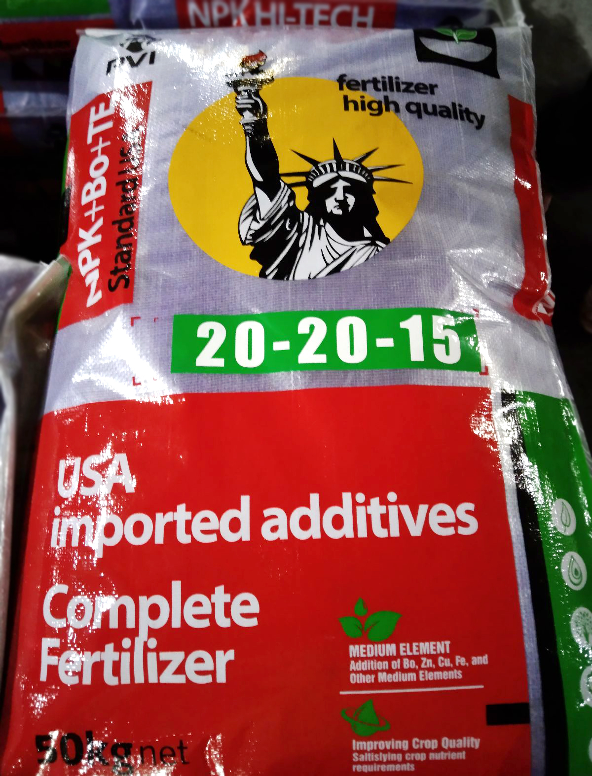 Phân bón NPK 20-20-15 +TE Nữ Thần (1 kg) – sản phẩm thuộc Tập Đoàn Con Cò Vàng - (sử dụng được tất cả loại cây - thích hợp nhất cho giai đoạn sau ra hoa đậu trái giúp trái phát triển nhanh, chất lượng vượt trội)