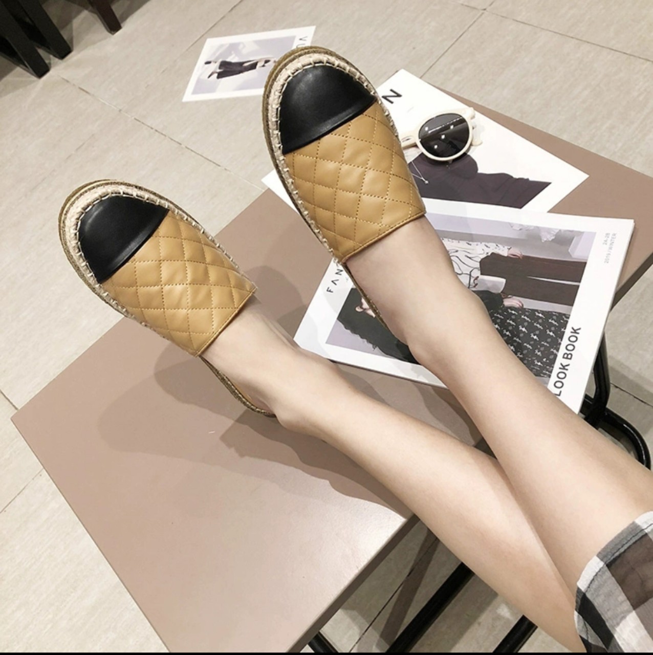 Giày junisu giày sục chỉ trần caro phối viền cói siêu xinh 2020