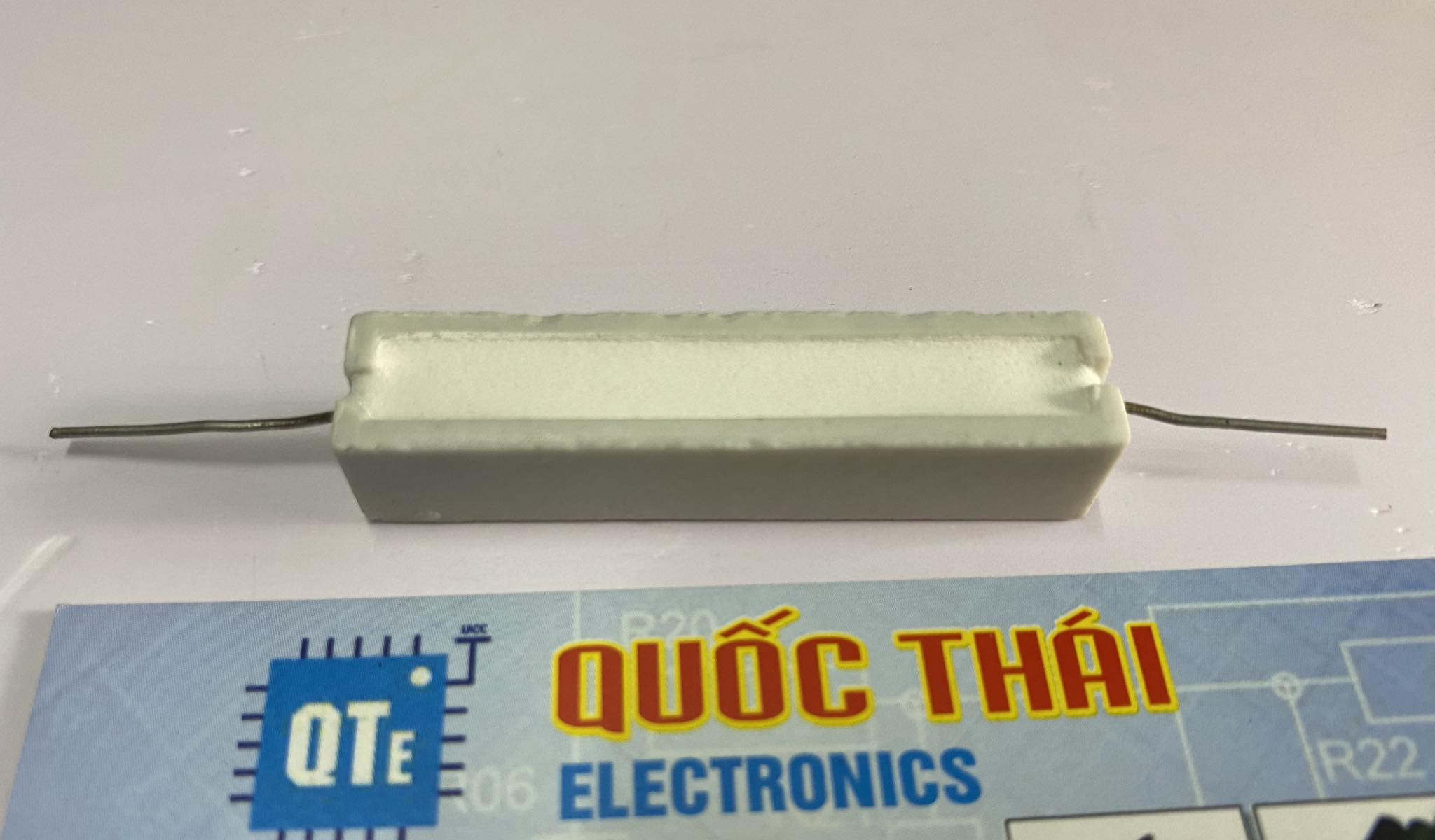 Điện trở sứ công suất 10w chọn giá trị.