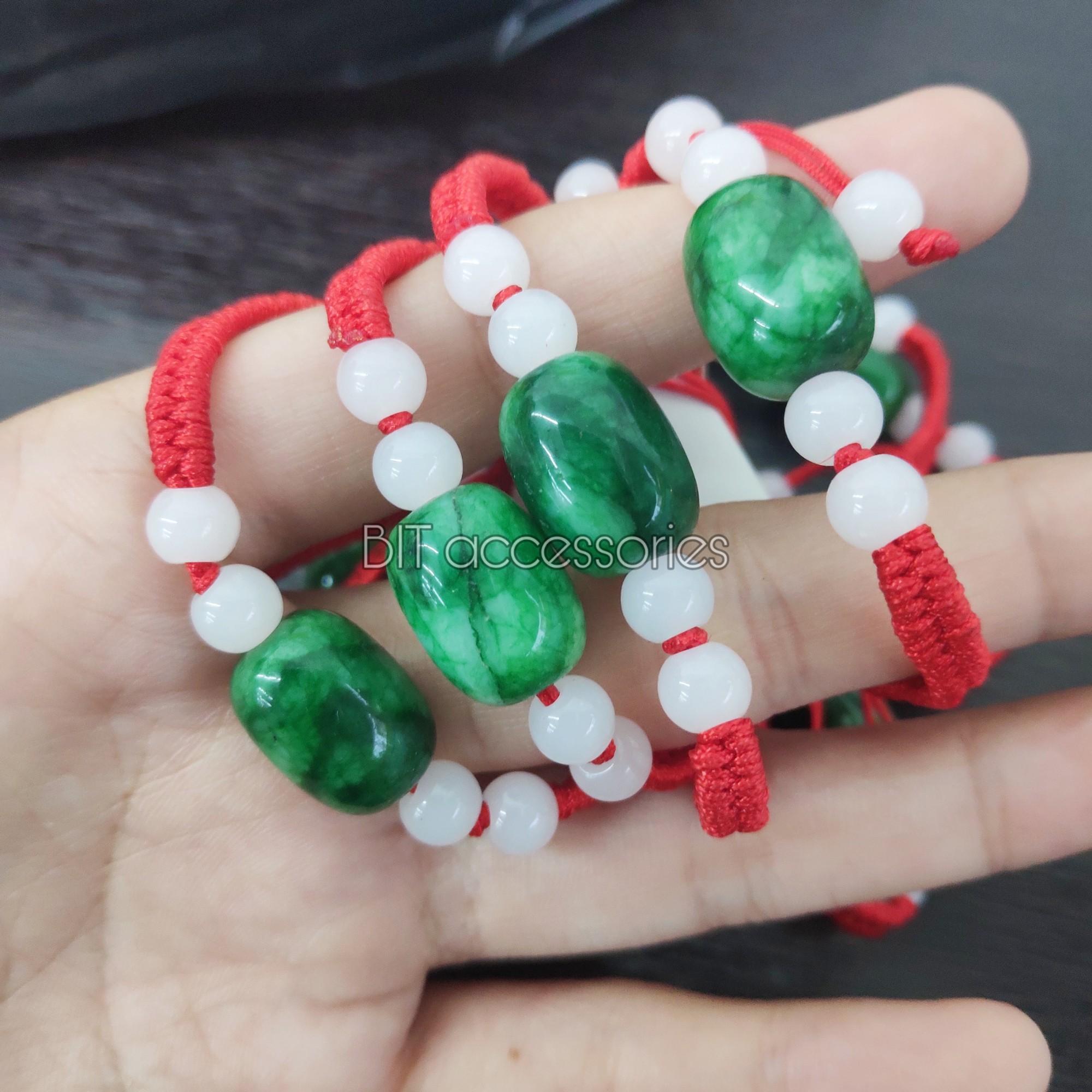 Vòng tay tết chỉ đỏ Lu thống đá nhân tạo màu xanh ngọc bích