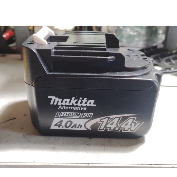 Pin đóng makita 14.4v 4s-2p, sạc adapter có báo pin, dung lượng 4ah, 5ah, 6ah