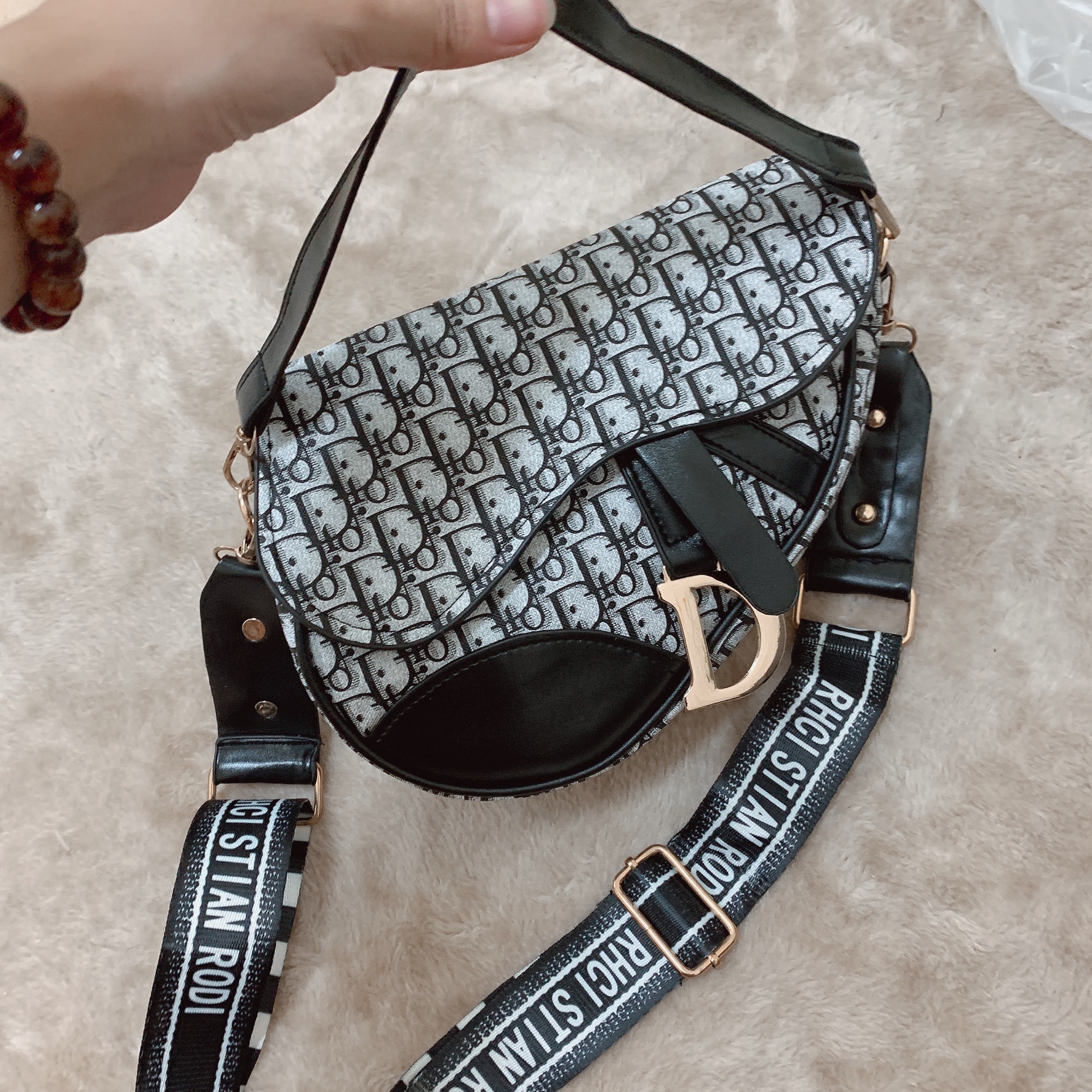 Túi Đeo Chéo Nữ Diorr Thổ Cẩm Yên Ngựa Hai Quai Da Đẹp Kèm Video Ảnh Thật