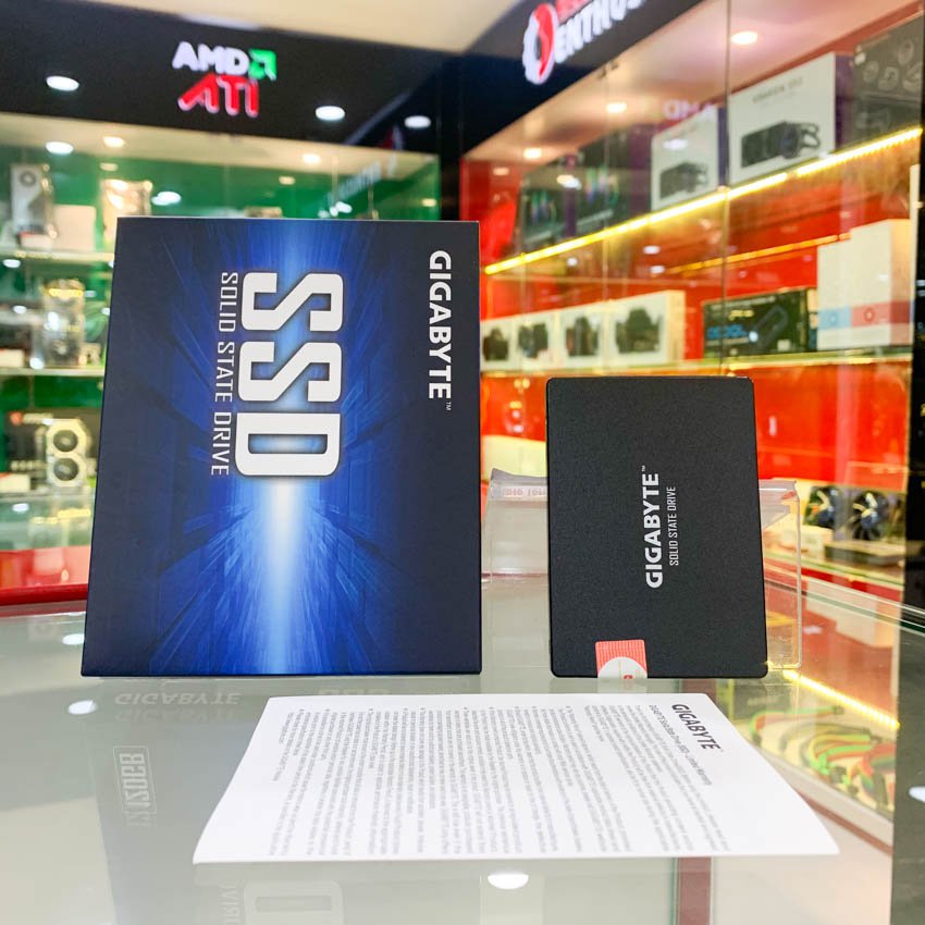 Ổ cứng ssd gigabyte 240gb sata 2,5 inch bh 3 năm chính hãng