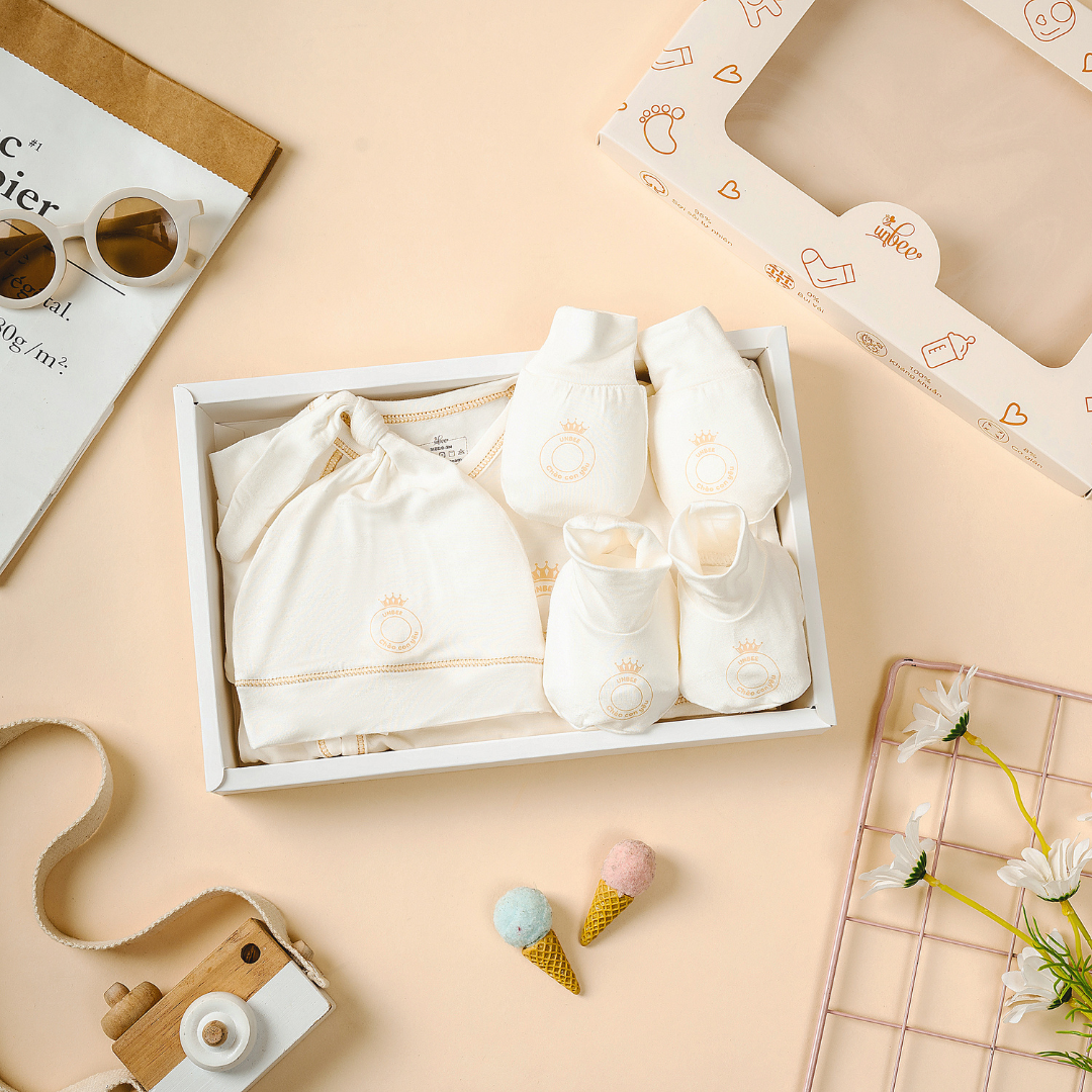 Set sơ sinh 4 món, set quà đầy tháng cho bé trai bé gái cao cấp chất modal kháng khuẩn size 0-3M