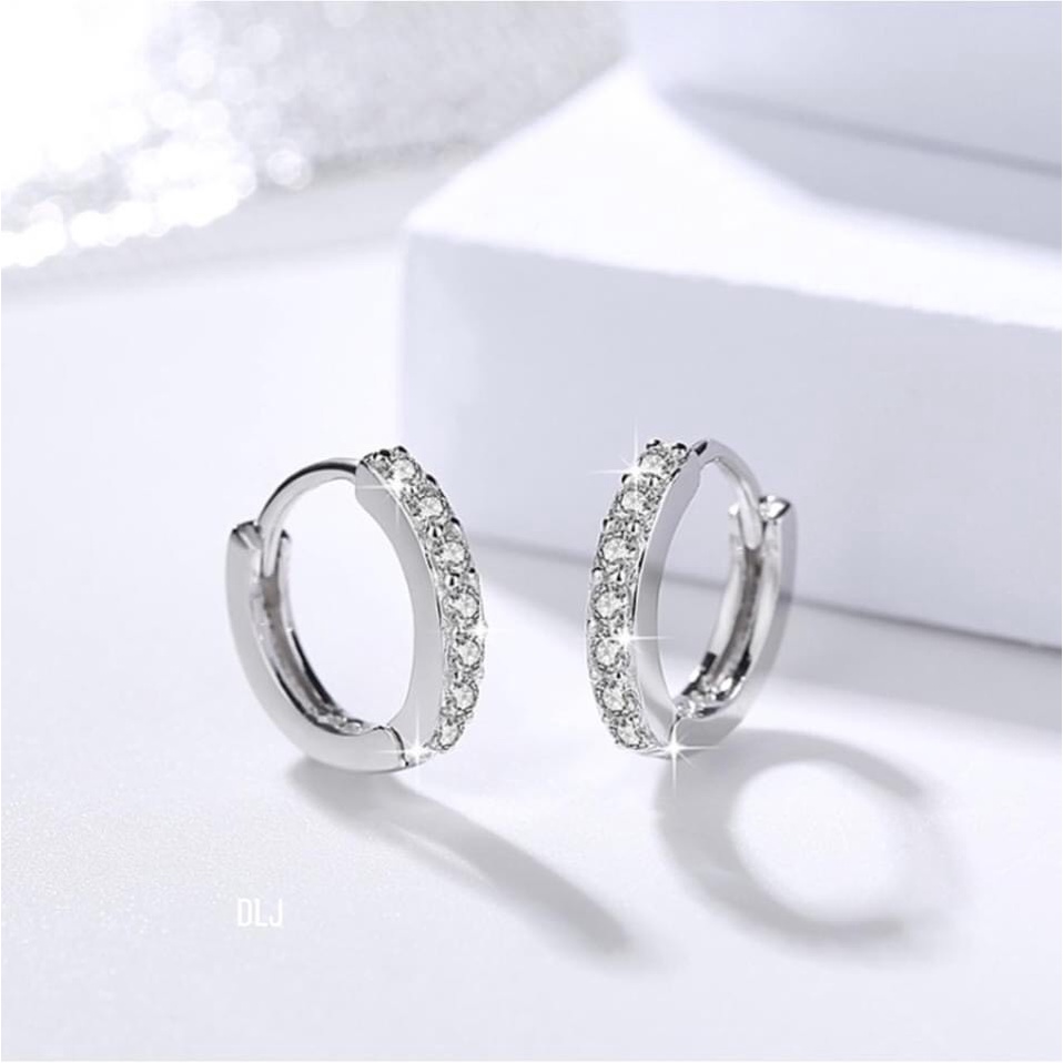 Bông tai vòng tròn đính đá nhỏ xinh xắn