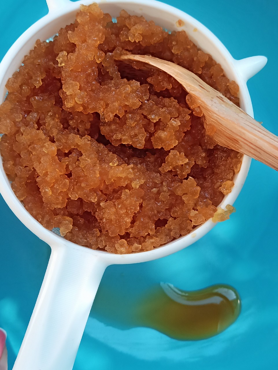 Combo water kefir- nấm nước đầy đủ gồm: nâm+ rây nhựa+ thìa nhựa+hũ thủy tinh 500ml+1kg đường và khăn xô