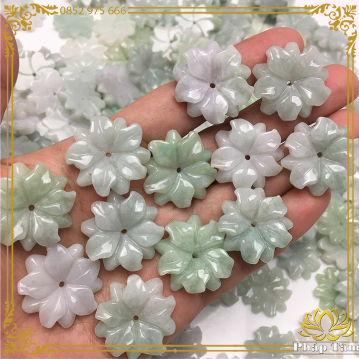 Mặt Dây Chuyền Jadeite Myanmar Type A Khắc Hoa Mẫu Đơn Cánh Kép Vân Tự Nhiên - Pháp Tâm
