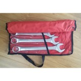 Bộ cờ lê (chìa khóa), một đầu mở một đầu tròng 10-32mm 14 chi tiết, bộ sản phẩm được hoàn thiện tốt dày dặn và rất khỏe. đáp ưng nhu cầu sử dụng của gara ô to, tiệm sửa xe hon đa, thợ máy, nhà xưởng