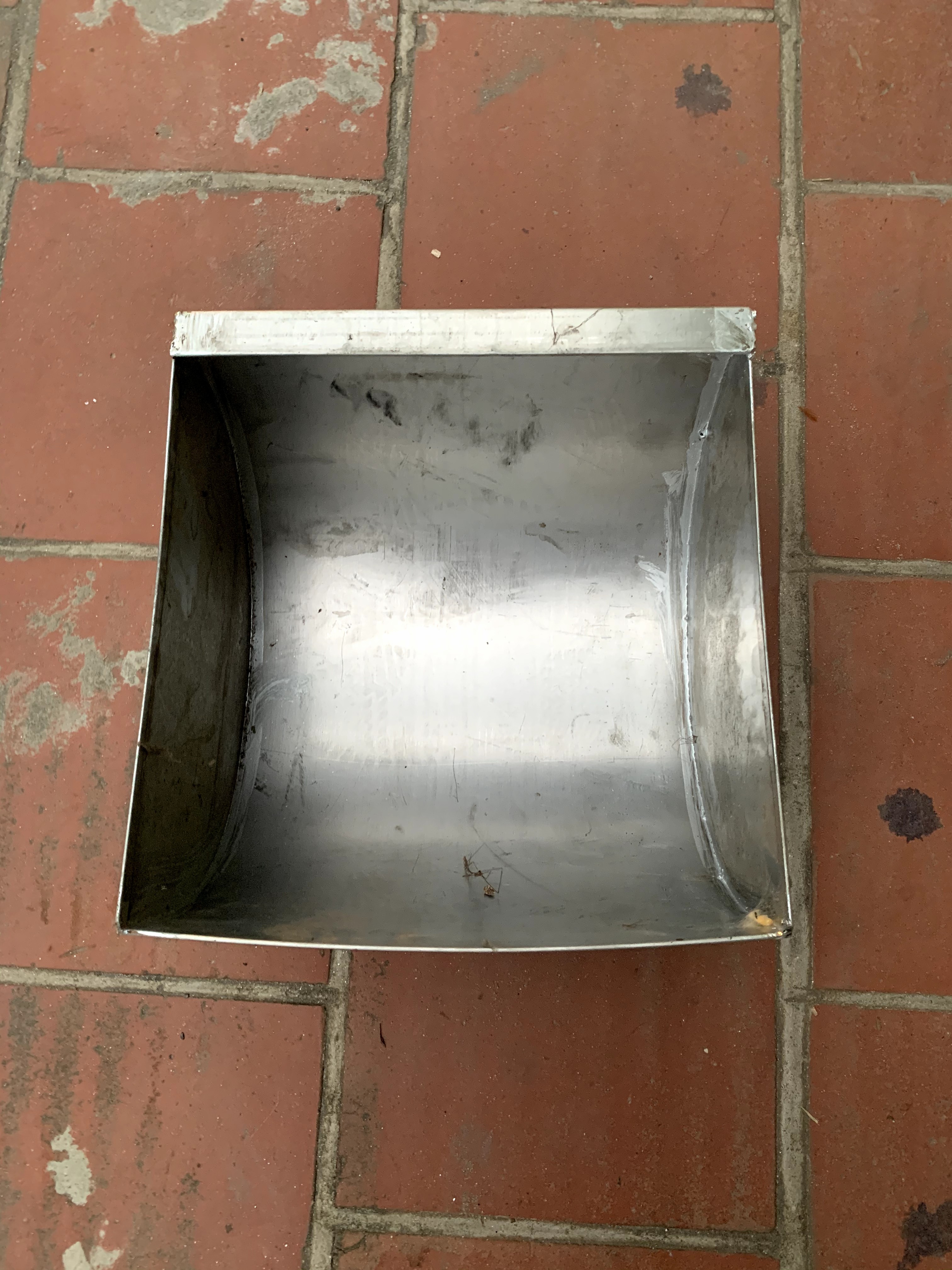 Máng lợn nái bằng inox