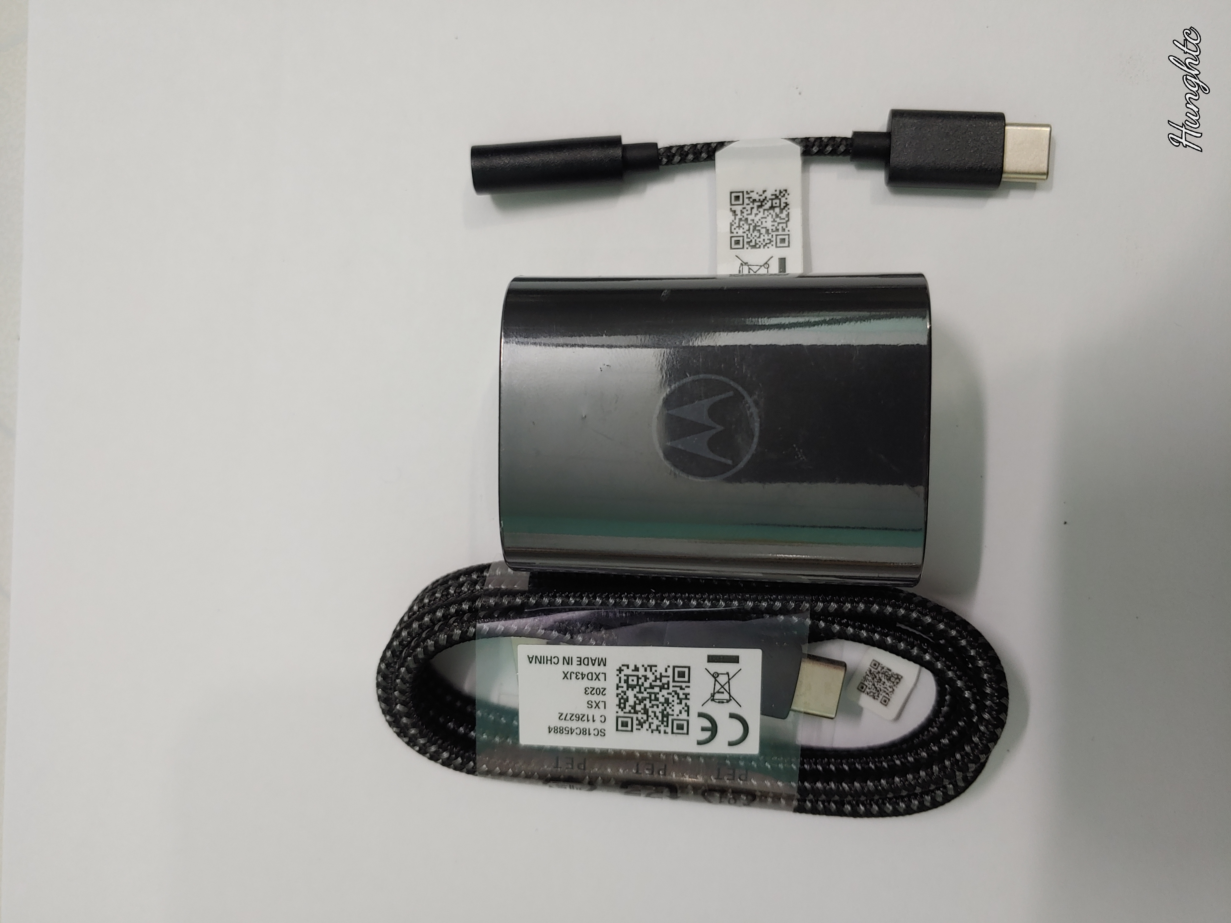 Bộ Củ Cáp, Sạc nhanh Motorola công suất tối đa 18W và cáp chuyển đổi Type C sang 3.5 mm