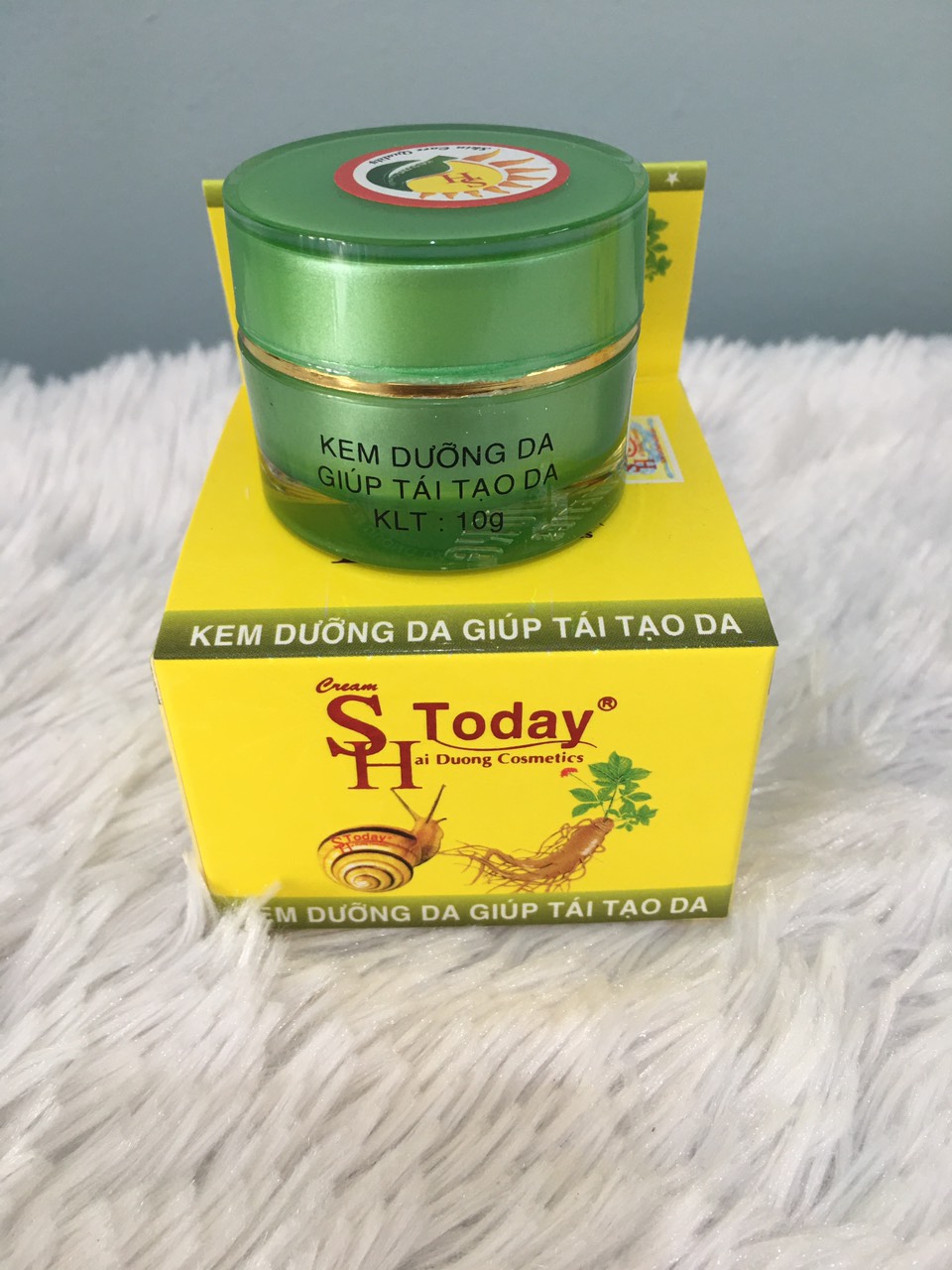 Kem dưỡng da giúp tái tạo da 10g(79.9k) SH Today vàng