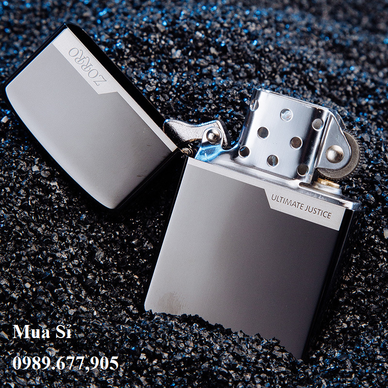 Bật lửa zippo zoro truyền thống trơn bóng nguyên hộp sang trọng