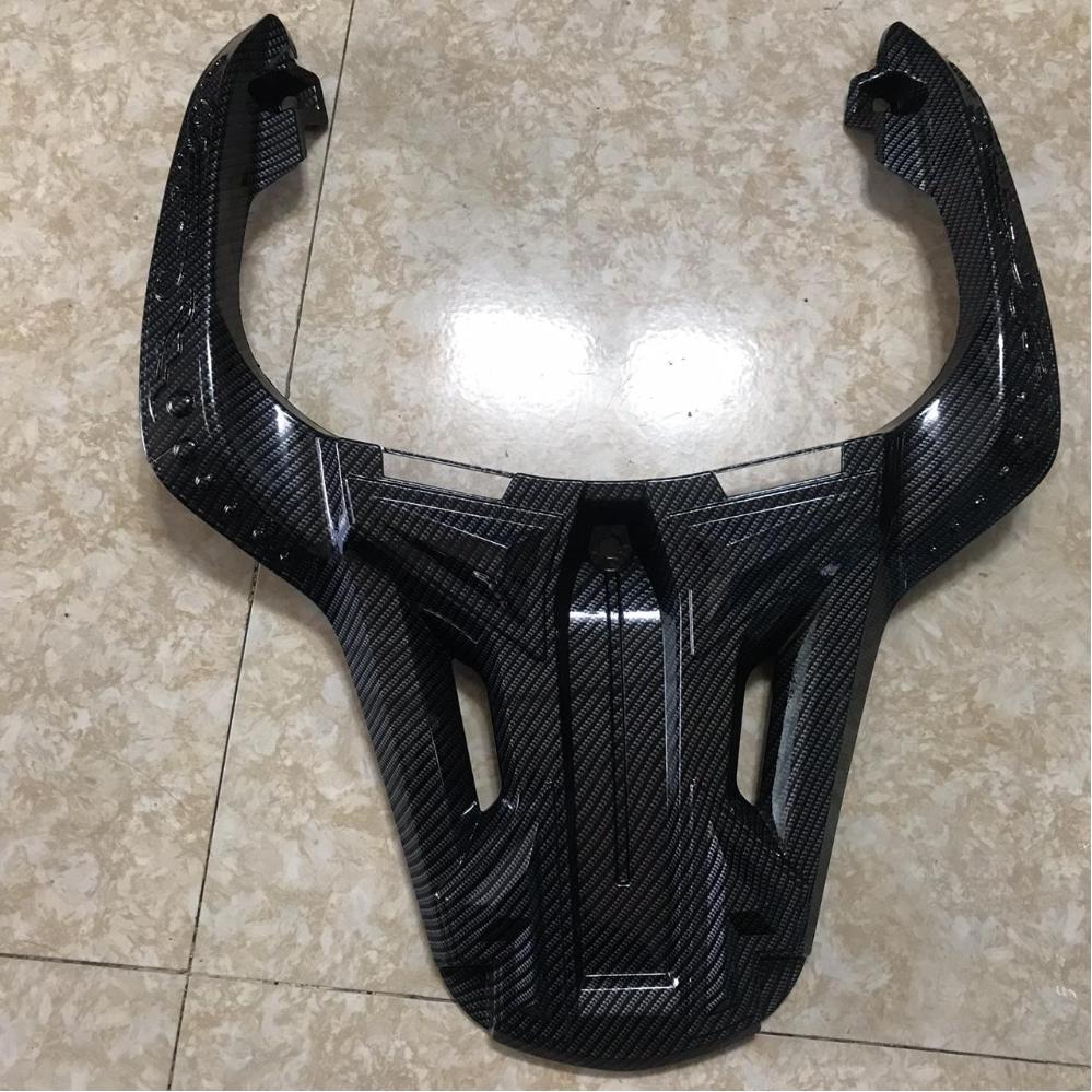 Ốp Cảng Sau Carbon Cho Xe Sh 2017-2019 (vân cacbon)