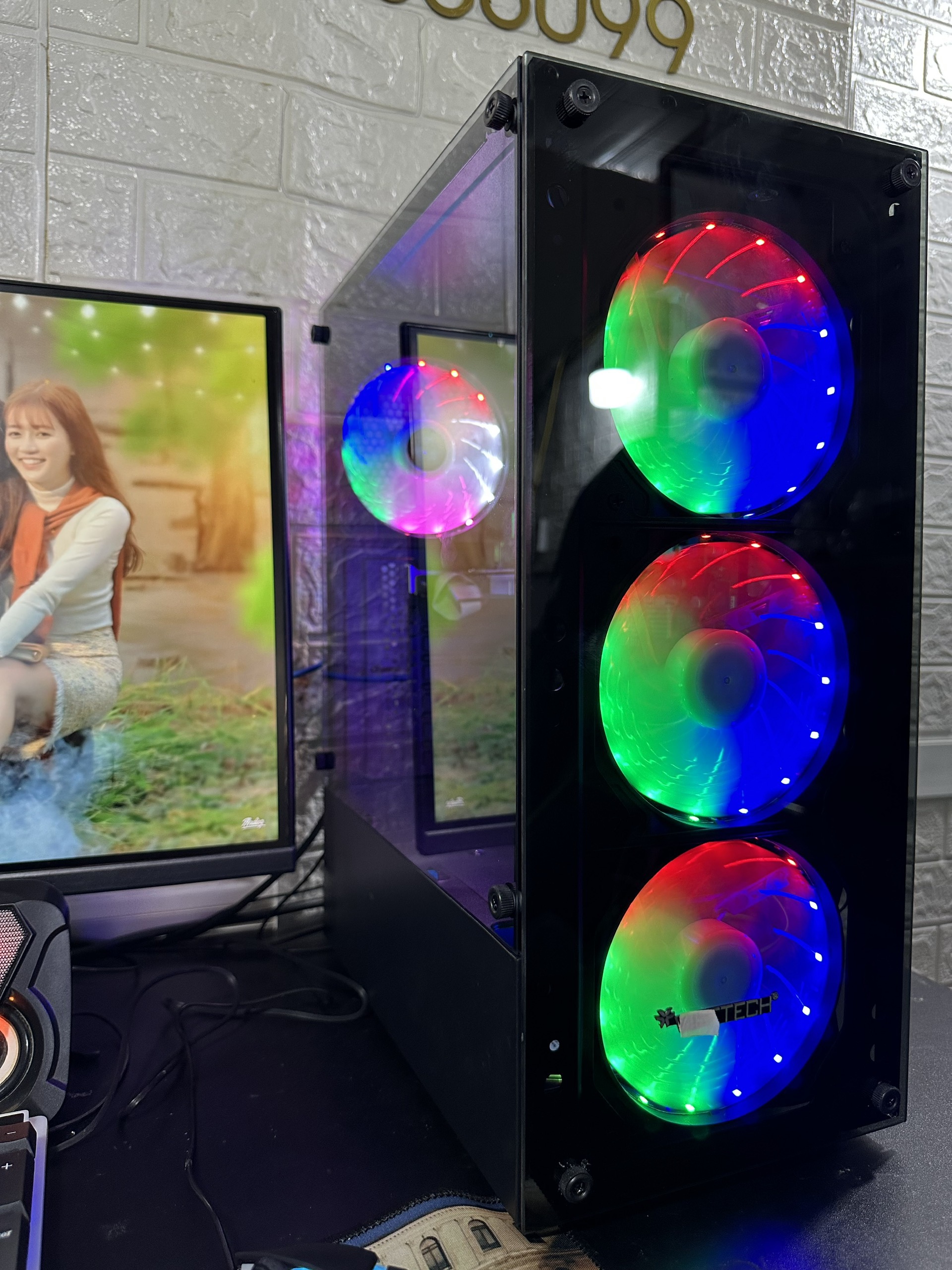 Thùng máy tính i5 i3 vga rời mới 99% chơi mượt liên minh, đột kích,fifa 4,free fire,pubg mb,gta