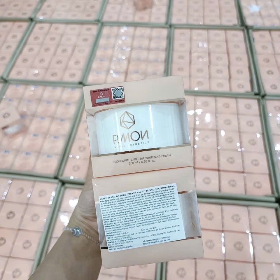 [HÀNG CTY] Kem Dưỡng Trắng Da Body Rmon 200ml Hàn Quốc dưỡng da toàn thân làm da sáng đều trắng hồng tự nhiên