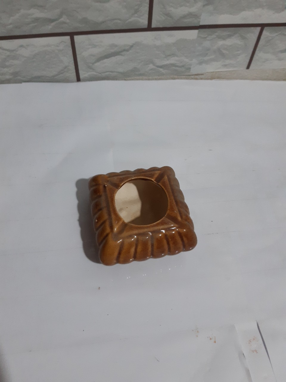 [HCM]Gạt tàn men nâu vuông 5*10 cm