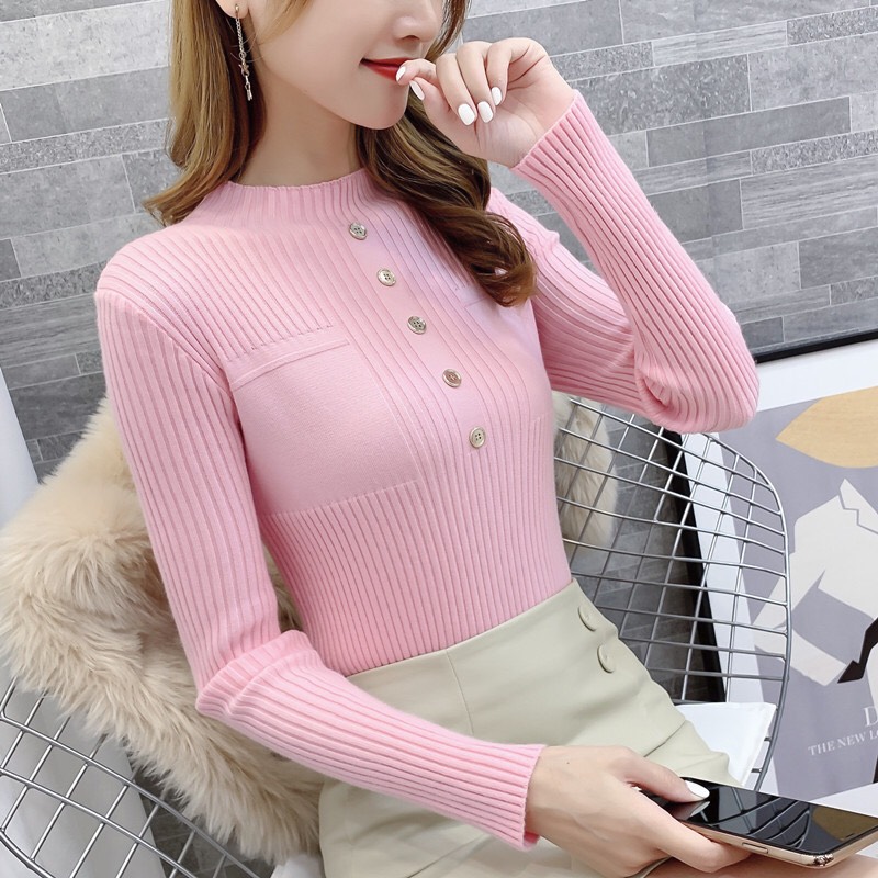 Áo len dệt kim cổ cao phối cúc