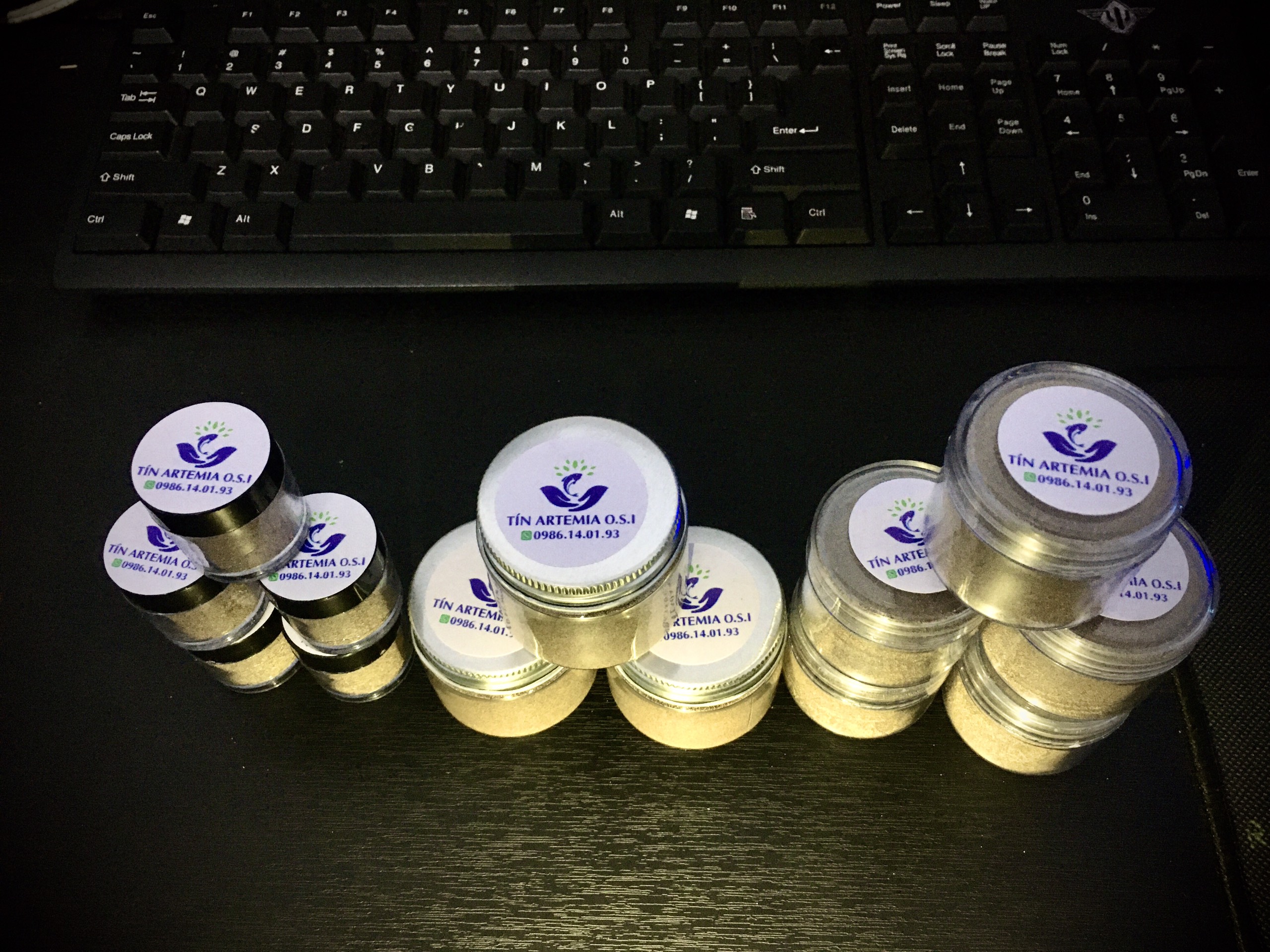 Trứng Artemia Mỹ O.S.I Con Én Vòng Đỏ - Độ nở CAO HƠN 95% - Hủ 5g