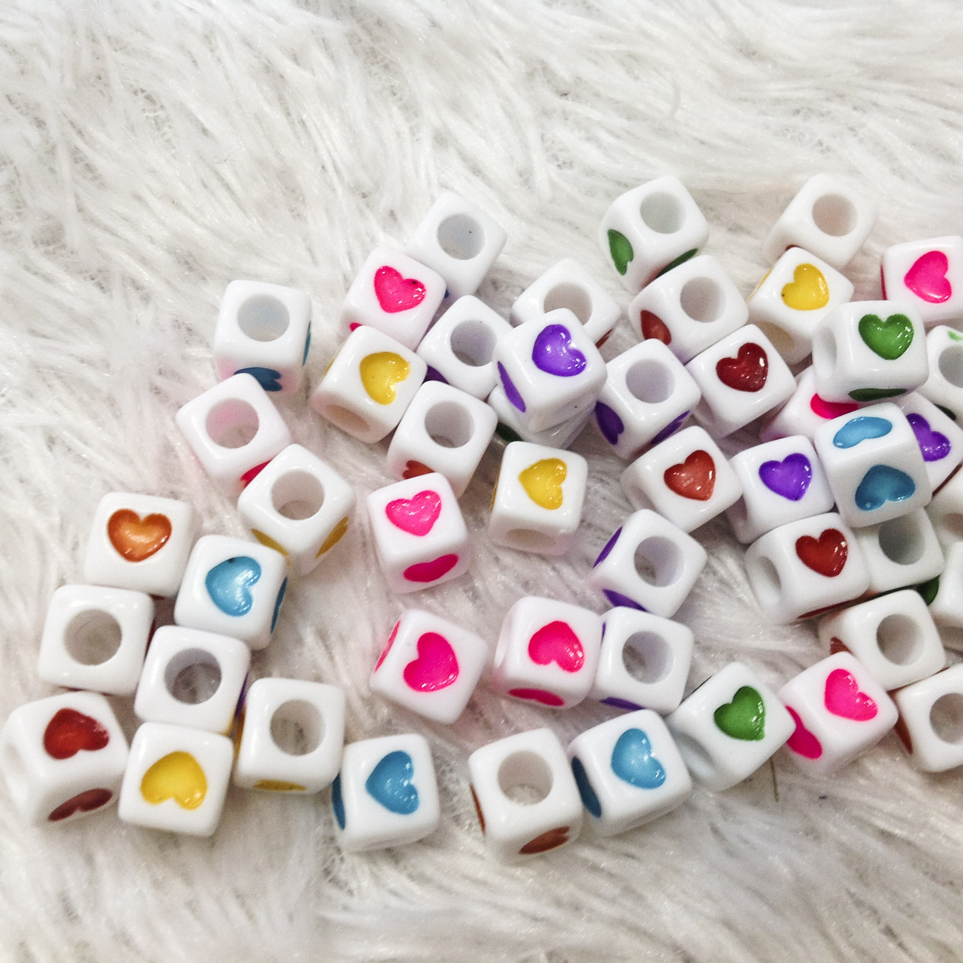 Hạt charm xỏ vòng in chữ trái tim 3d nhiều màu Cườm nhựa vuông tròn trang trí thủ công handmade