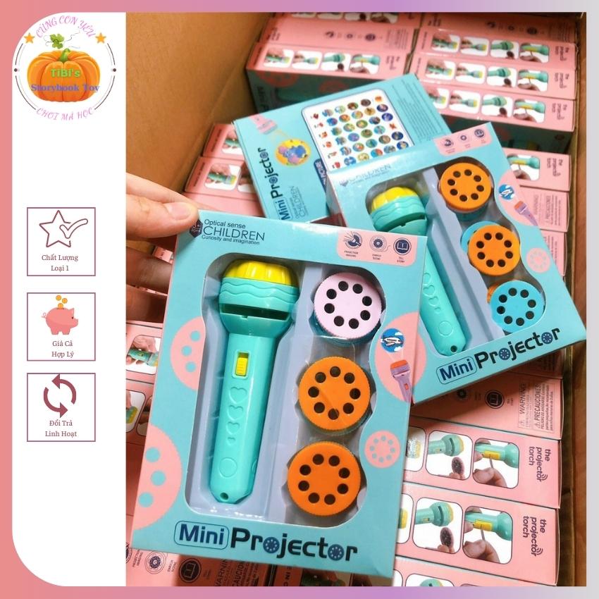 [HÀNG LOẠI 1] Đèn Pin Chiếu Hình Mẫu Mới 80 Hình Khác Nhau, Chiếu Ảnh Sử Dụng Công Nghệ Đèn Flash Phản Chiếu Hình Ảnh Qua Tấm Phim Có Hình Ảnh 3D Sắc Nét