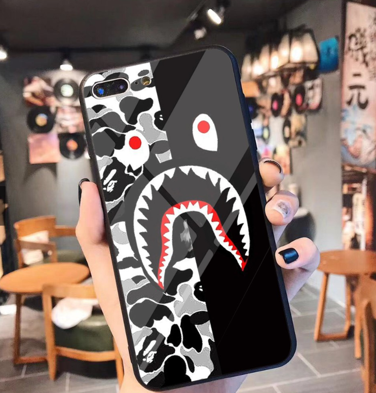 Ốp iphone -ôp lưng  kính điện thoại iphone in hình bape độc đáo mới lạ (shop nhận in hình theo yêu cầu)