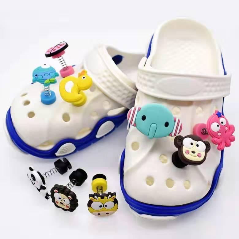 Combo 5 cái jitbitz lò xo 2d - gắn dép sục- gắn dép crocs - gắn dép cá sấu - sticker lò xo 2d-giao ngẫu nhiên mẫu không trùng lọc