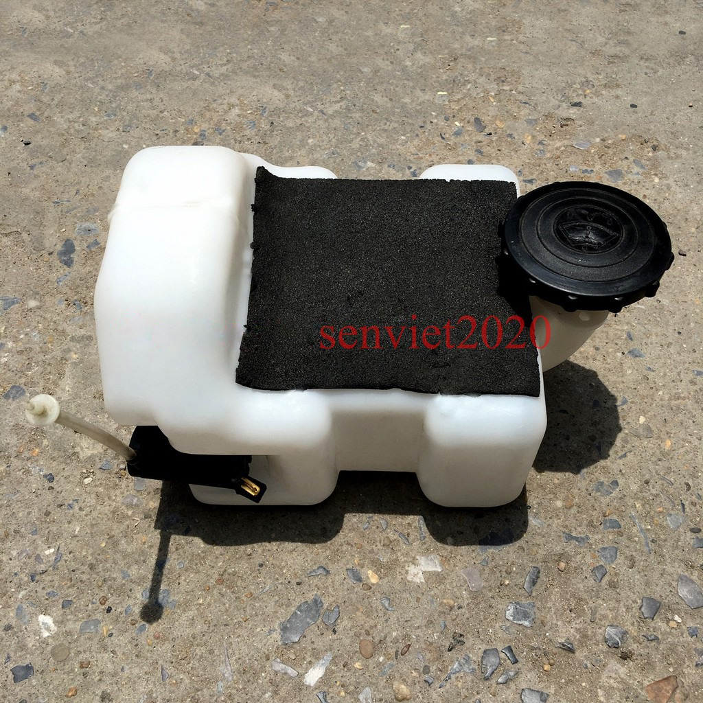 Bình nước rửa kính howo 336 371