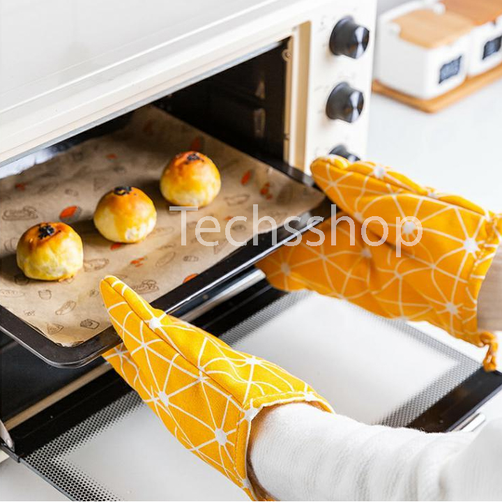 1 chiếc găng tay vải dày cách nhiệt dùng cho lò vi sóng , nướng bánh , nhấc nồi - Bao tay cách nhiệt - Đồ dùng nhà bếp nấu ăn