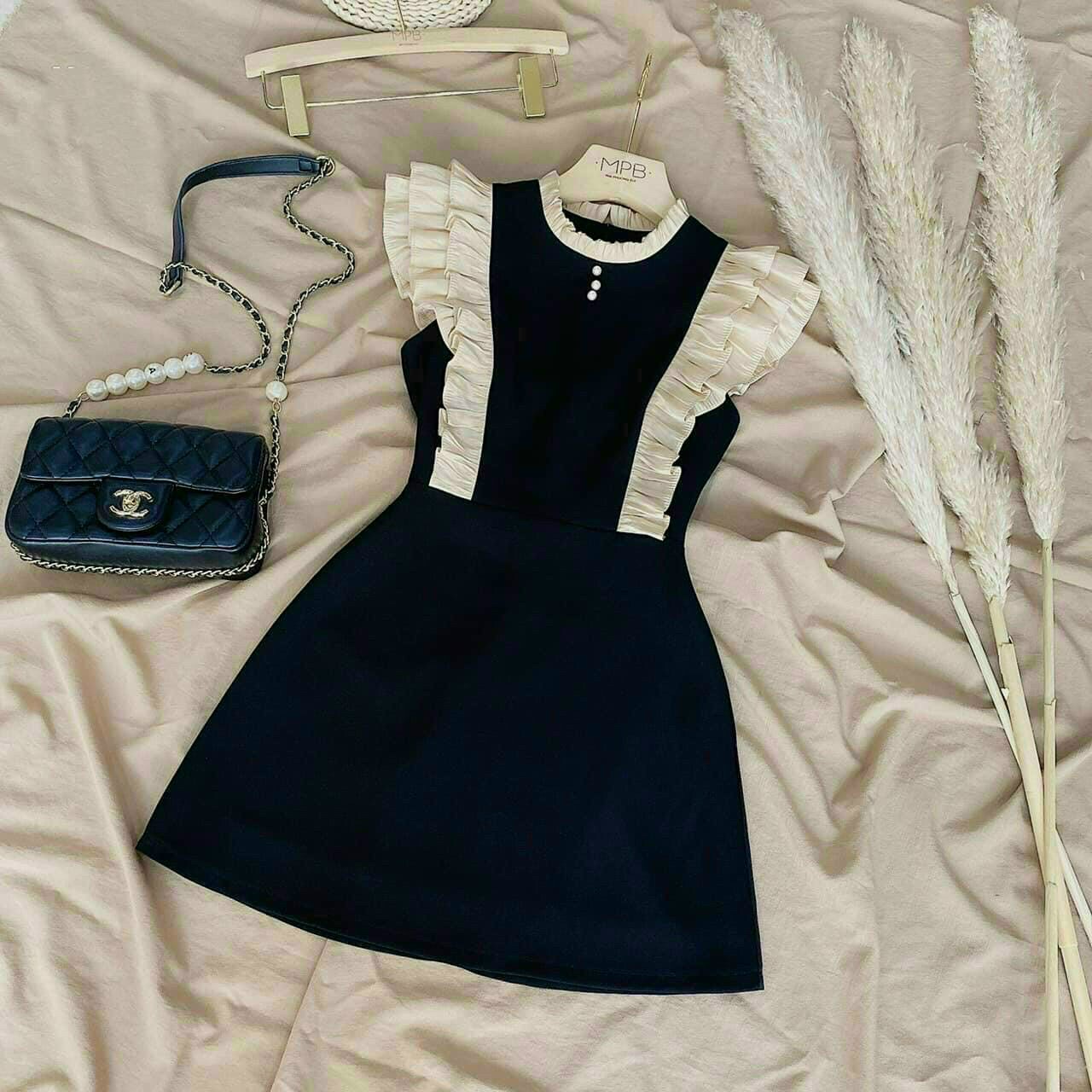 Đầm phối bèo voan xếp ly