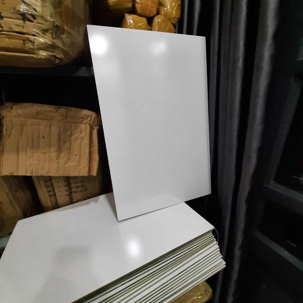 Bảng gỗ HDF kích thước 40*50cm, 40*60cm dùng kê giấy vẽ tranh, kê giá vẽ, bảng lót menu, báo giá, …