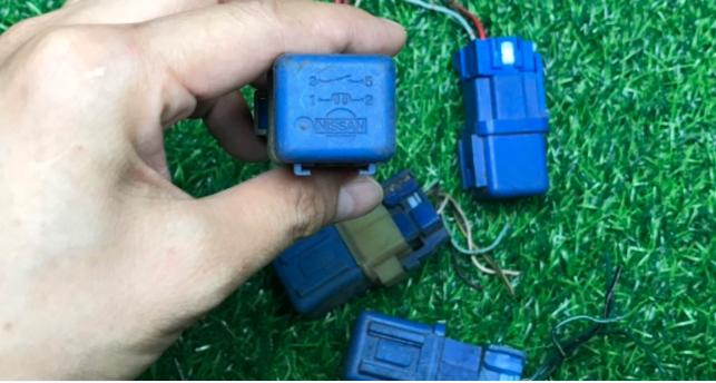 pHỤ TÙNG Ô TÔ SECONHAND , RƠ LE NISSAN 4 CHÂN 12V ( ĐẤU CÒI , ĐẤU ĐÈN ) HỖ TRỢ LẮP RÁP TẠI HÀ NỘI