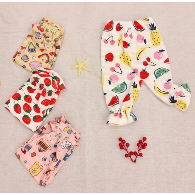 Quần alibaba bèo chun mềm mát cho bé.