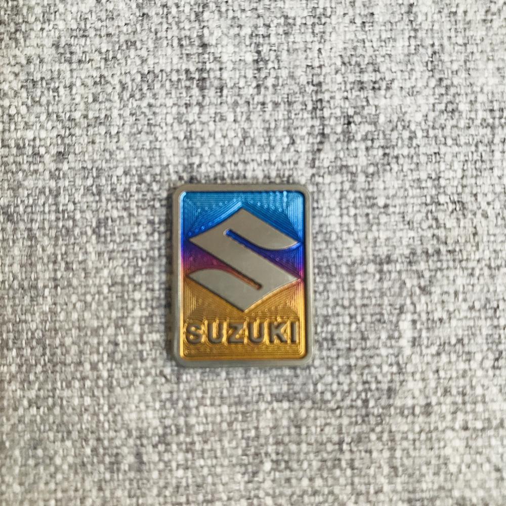 Tem TITAN SUZUKI dán xe máy, TEM LOGO huy hiệu SUZUKI trang trí xe máy (100% TITANIUM)