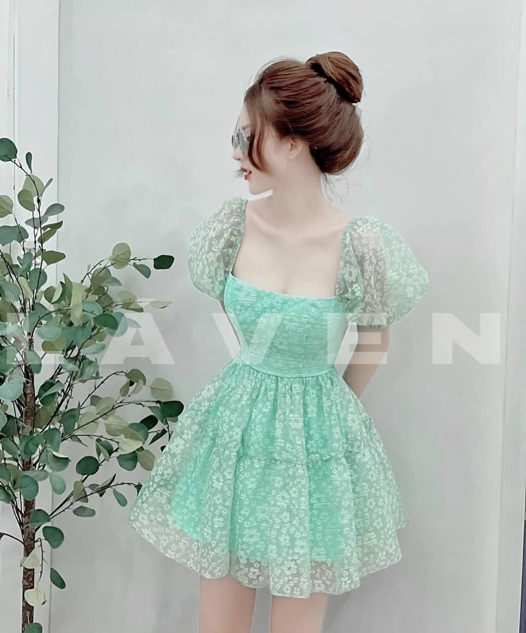 Đầm nữ ren hoa kiểu dáng sang trọng tinh tế chất liệu ren tiểu thư thời trang HARI
