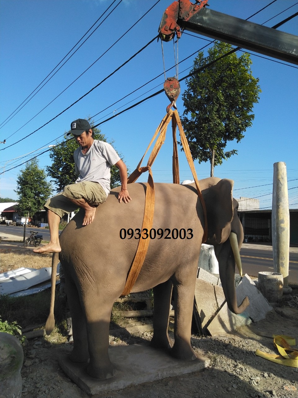 TƯỢNG CON VOI