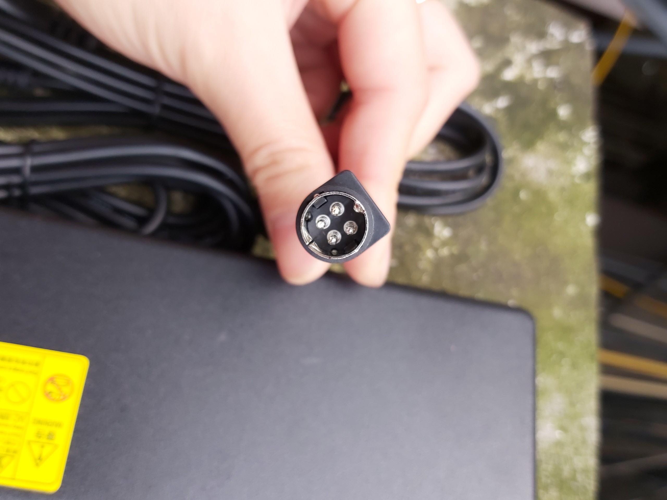 Nguồn 24v 5a chân cắm 4 pin