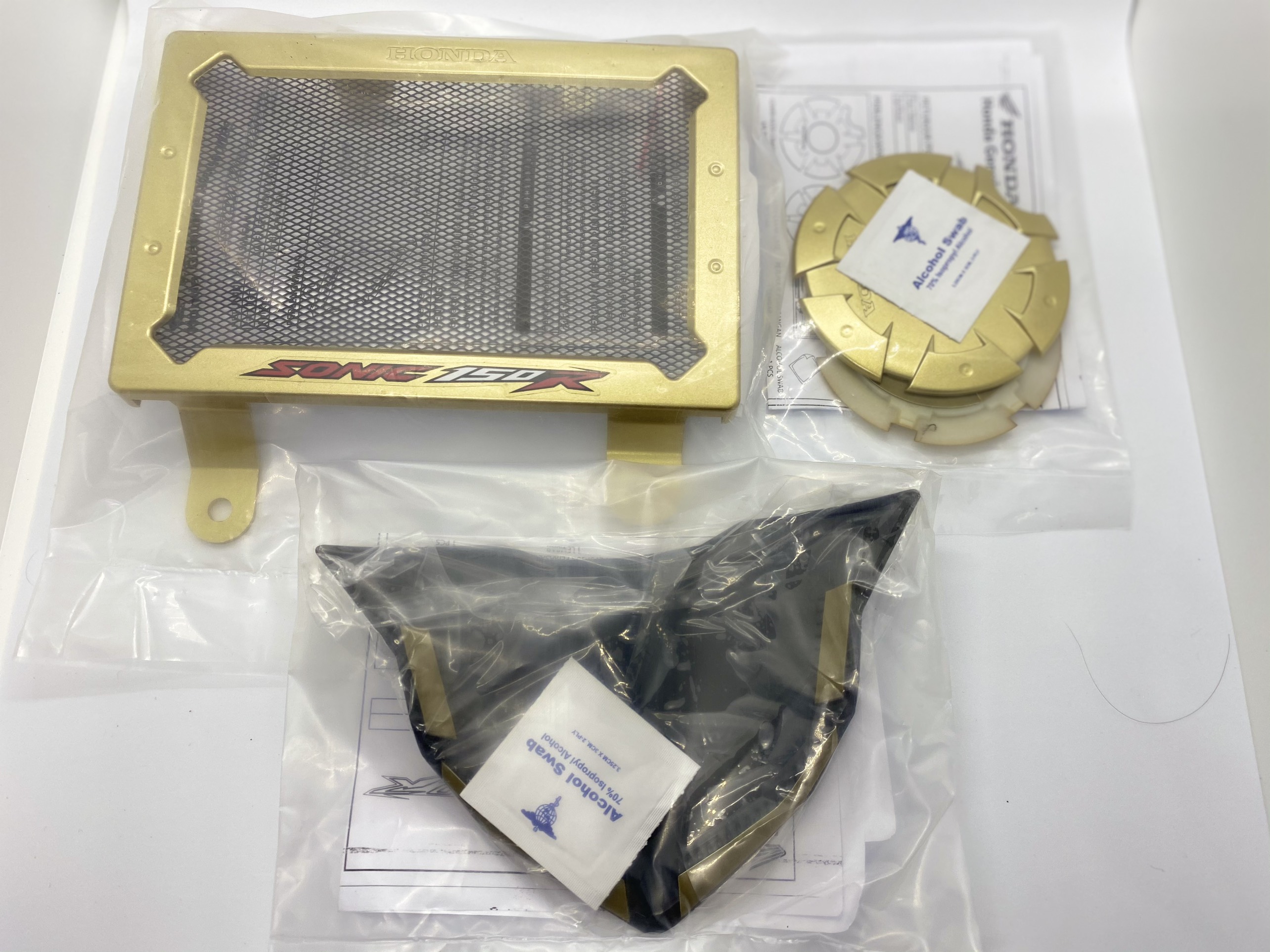 Che két + mão chắn gió + ốp lốc máy Sonic 150r