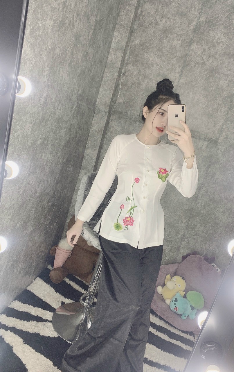 Bà ba lụa thêu sen đồ lam đi chùa đồ thời trang