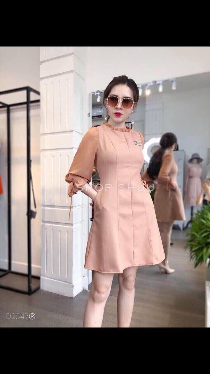 Đầm form xuông đuôi cá nhẹ phối tay lưới sang trọng tt