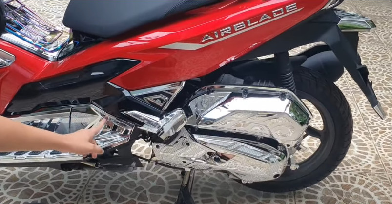 Ốp trang trí xe ab23 airblade 2023 mạ crom