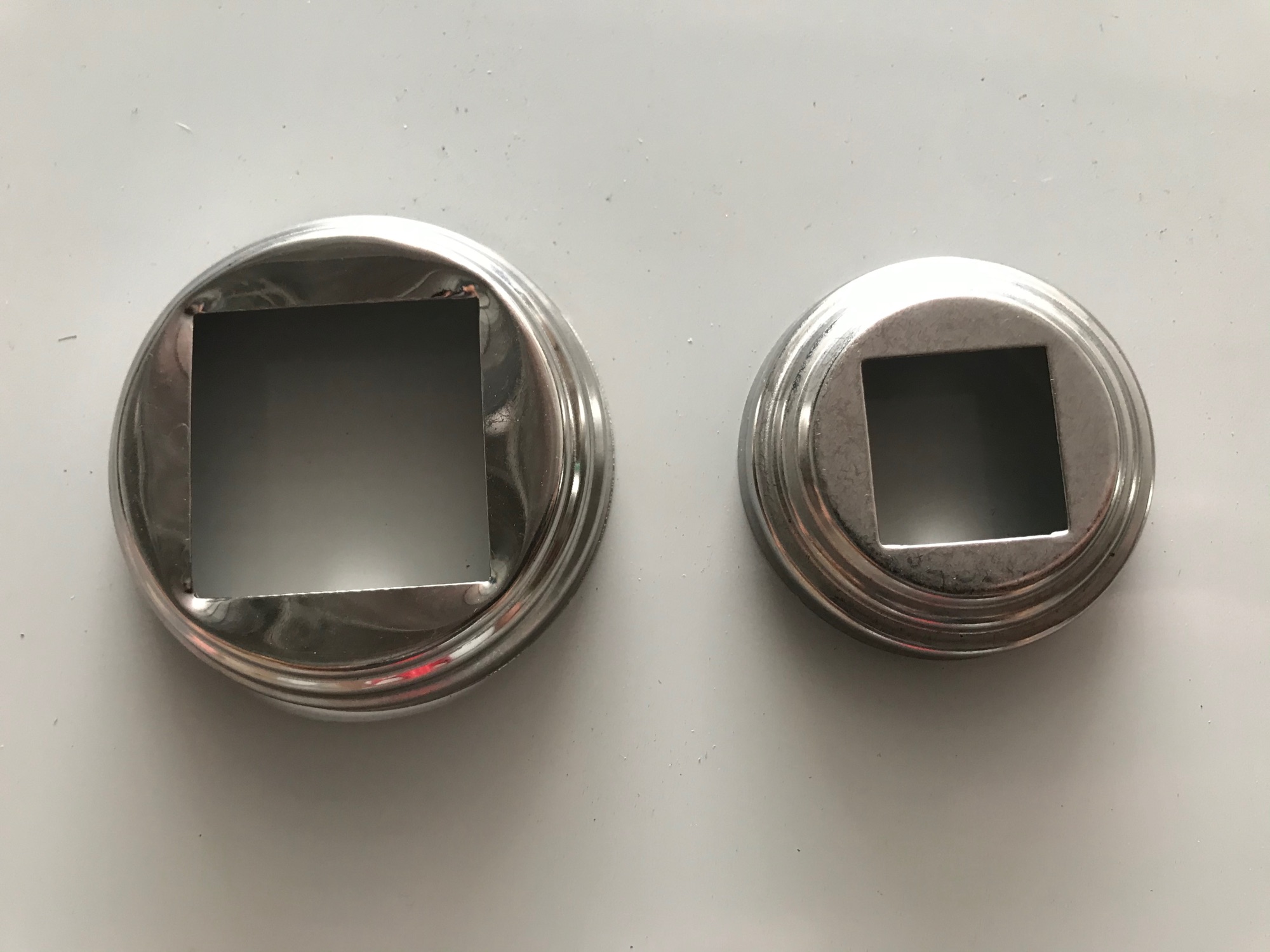 Combo 10 Chụp Inox Sắt và INOX Hộp: 20x20,