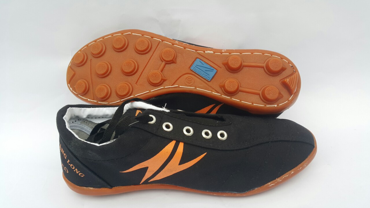 Giày đá bóng đinh đen Thăng Long (Thashoco)