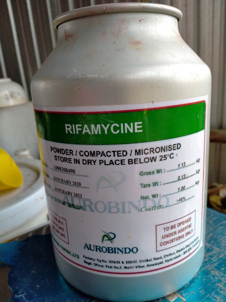 Kháng sinh Rifamycine phòng và điều tri bệnh nhiễm khuẩn đường ruột trên tôm cá